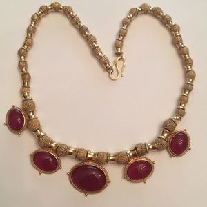 MMA Metropolitan Museum Art V&A Necklace